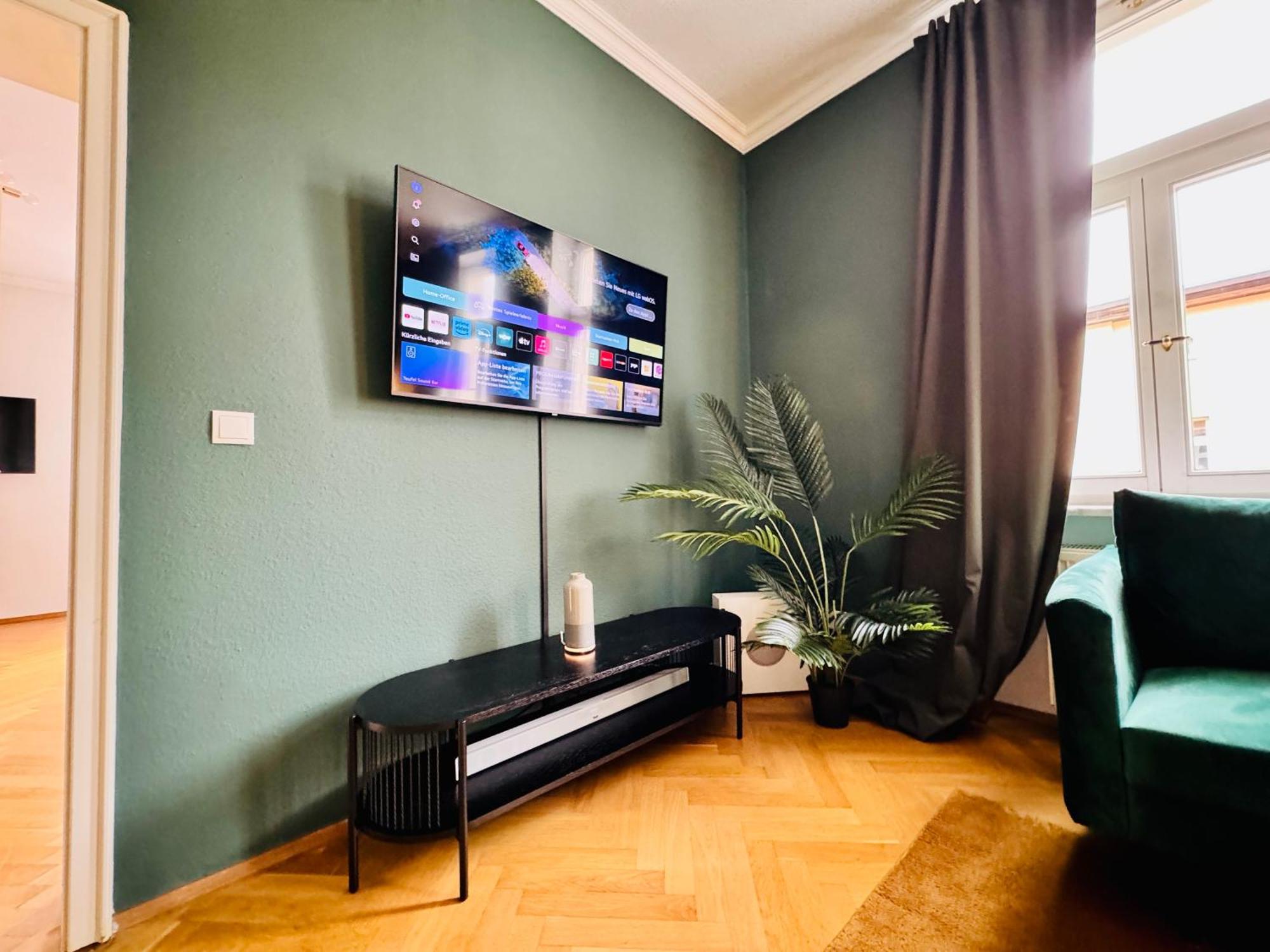 Rebelrents #4 Design Trifft Komfort - Einzigartiges Ferienapartment In Der Nahe Des Hauptbahnhofs Halle  Ngoại thất bức ảnh