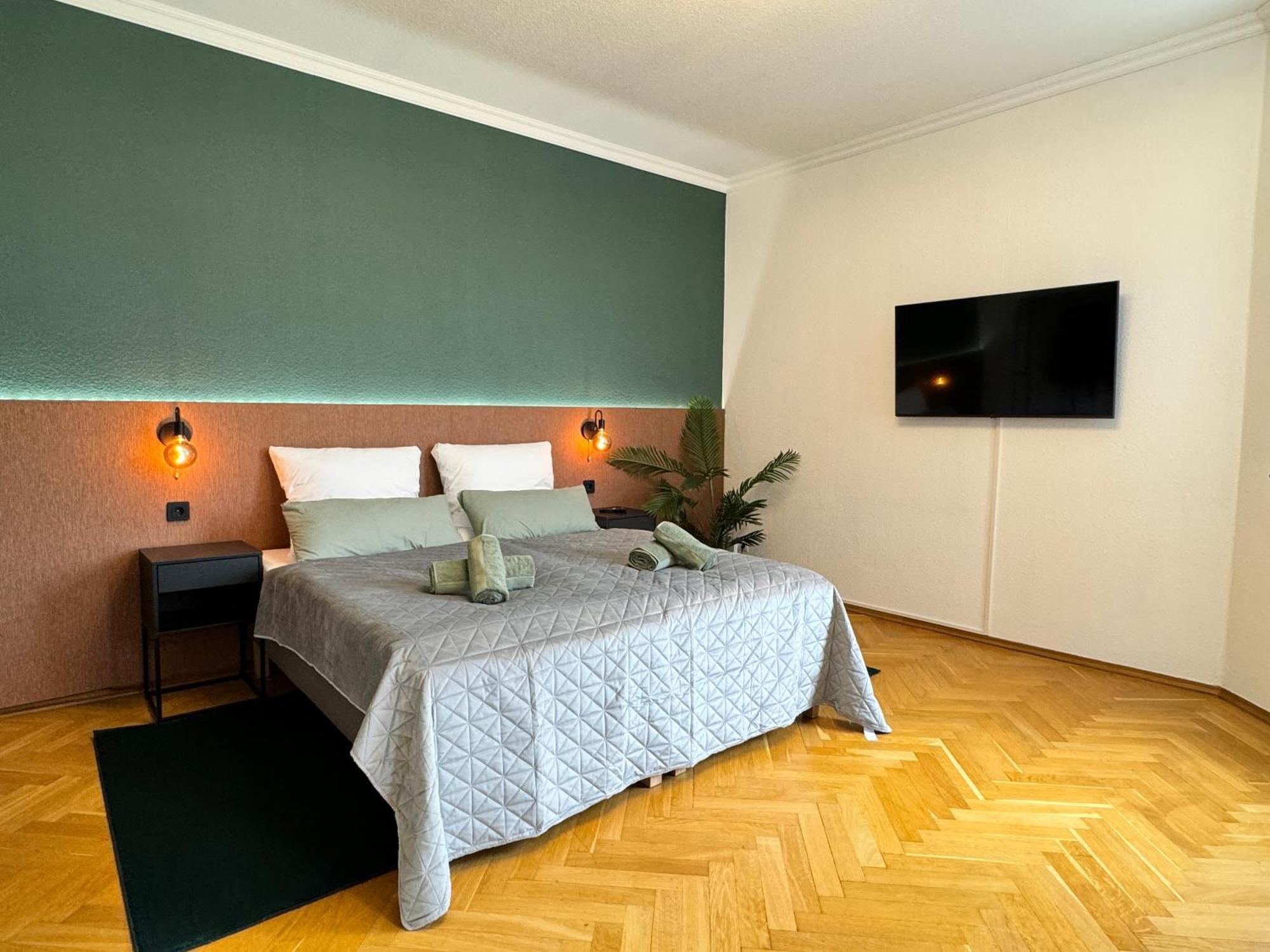 Rebelrents #4 Design Trifft Komfort - Einzigartiges Ferienapartment In Der Nahe Des Hauptbahnhofs Halle  Ngoại thất bức ảnh