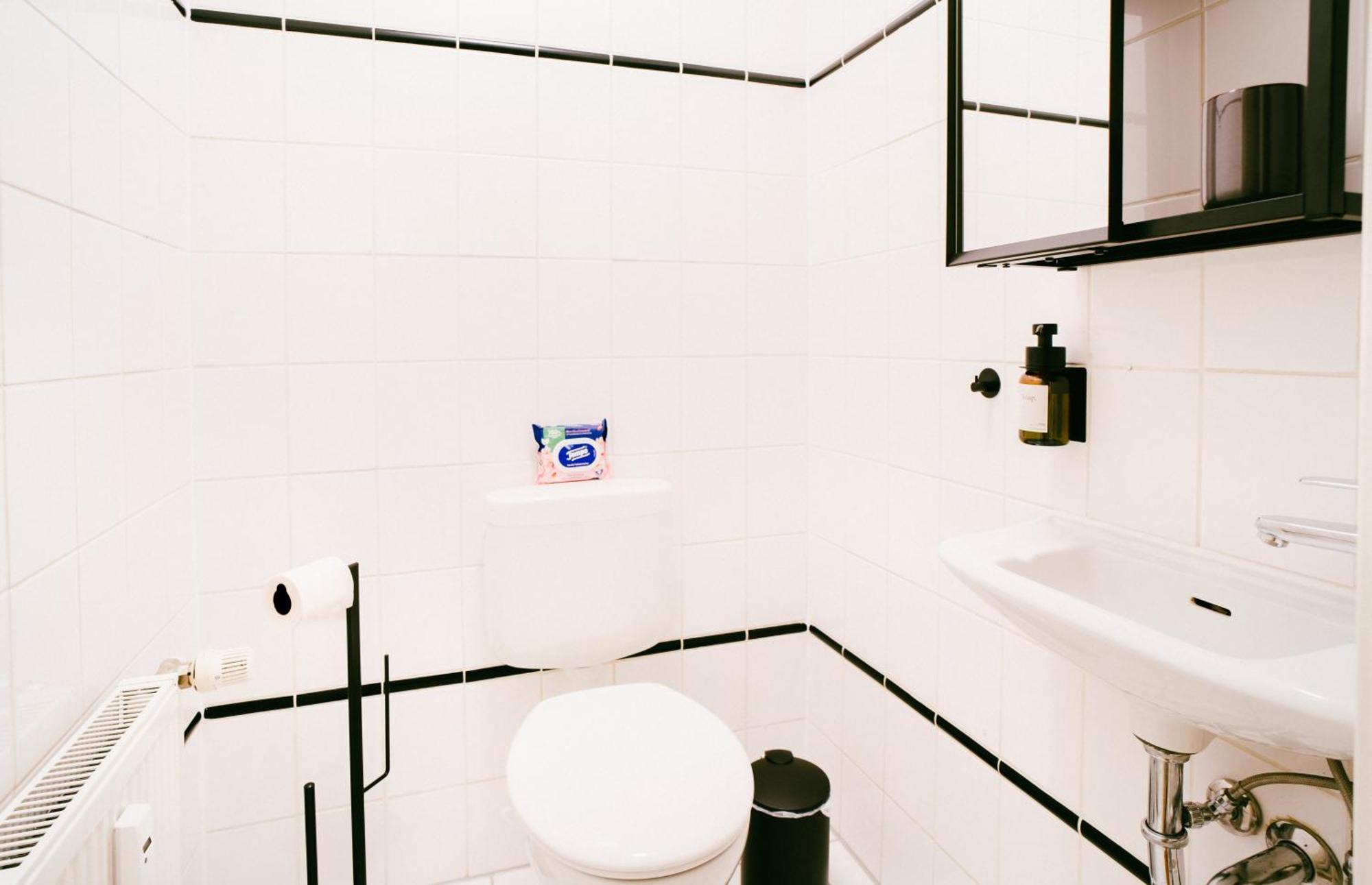 Rebelrents #4 Design Trifft Komfort - Einzigartiges Ferienapartment In Der Nahe Des Hauptbahnhofs Halle  Ngoại thất bức ảnh